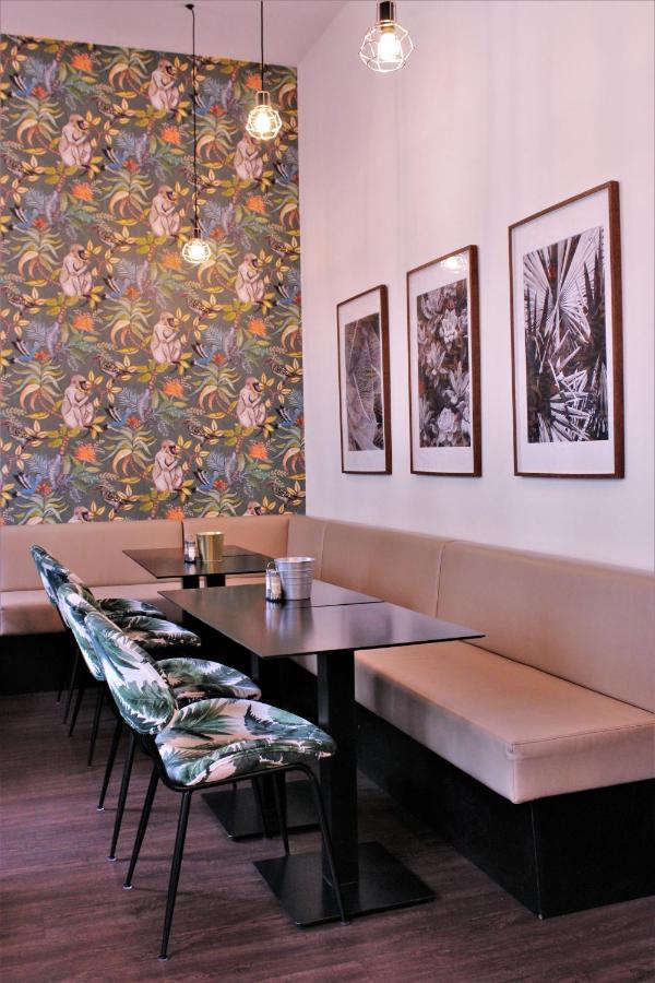 Made Inn Budapest Bagian luar foto