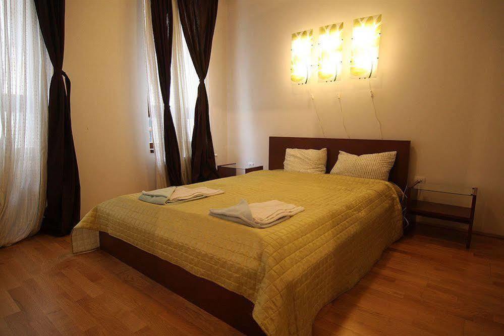 Made Inn Budapest Bagian luar foto